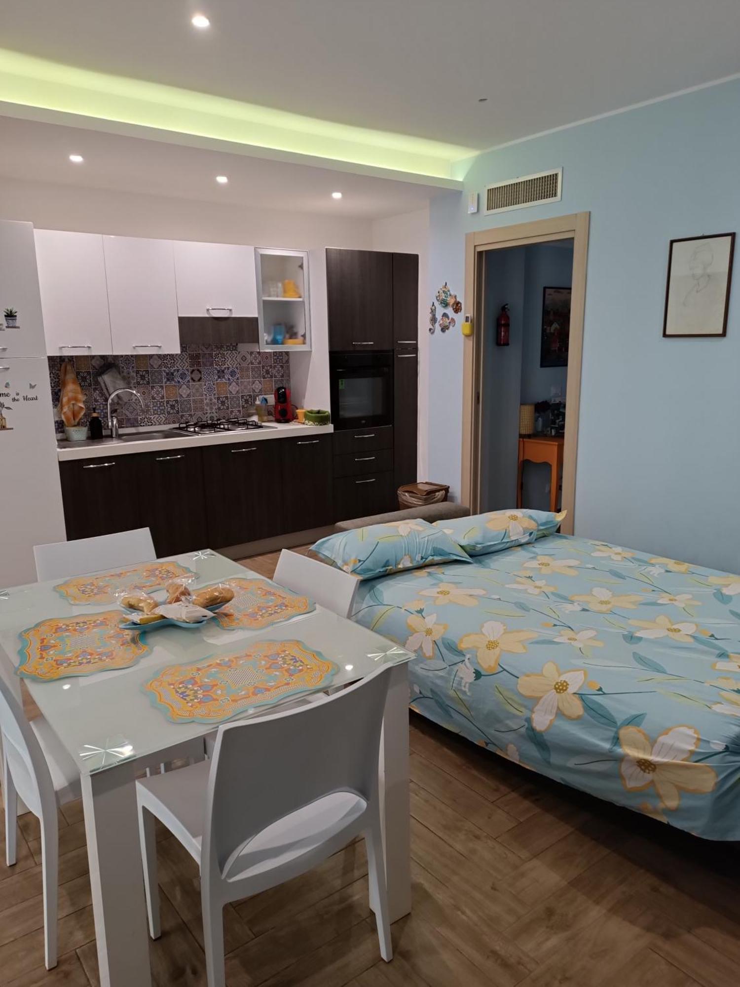 Ferienwohnung Casa Azzurra Giardini-Naxos Exterior foto